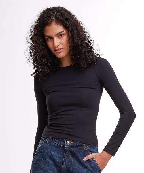 Women’s ultra slim long sleeve